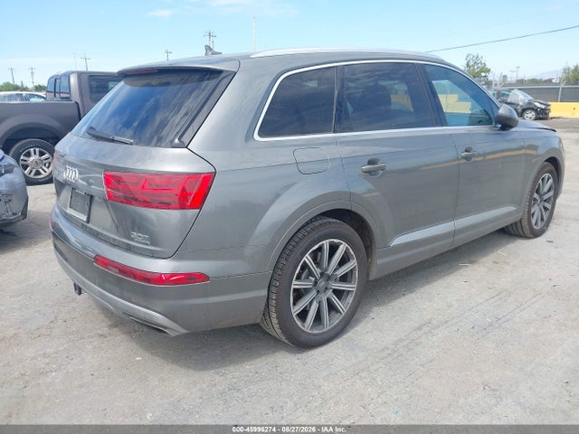 Audi Q7 3.0t Premium 2017 WA1VAAF73HD000523 Image 4