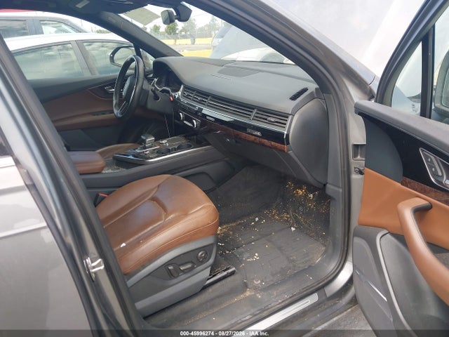 Audi Q7 3.0t Premium 2017 WA1VAAF73HD000523 Image 5