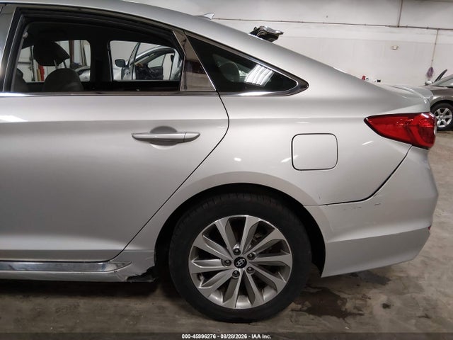 Продажа на аукционе авто 2017 Hyundai Sonata Sport, vin: 5NPE34AF1HH544335, номер лота: 45996276