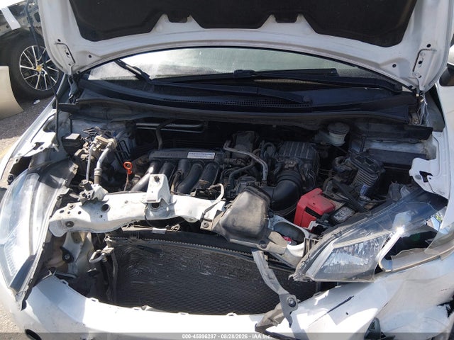 45996287 :رقم المزاد ، 3HGGK5G58FM747814 vin ، 2015 Honda Fit Lx مزاد بيع