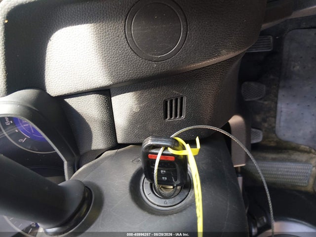 45996287 :رقم المزاد ، 3HGGK5G58FM747814 vin ، 2015 Honda Fit Lx مزاد بيع