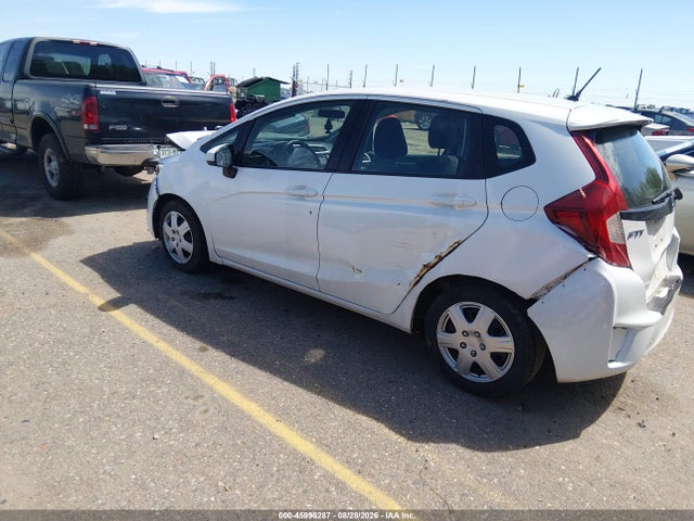 45996287 :رقم المزاد ، 3HGGK5G58FM747814 vin ، 2015 Honda Fit Lx مزاد بيع