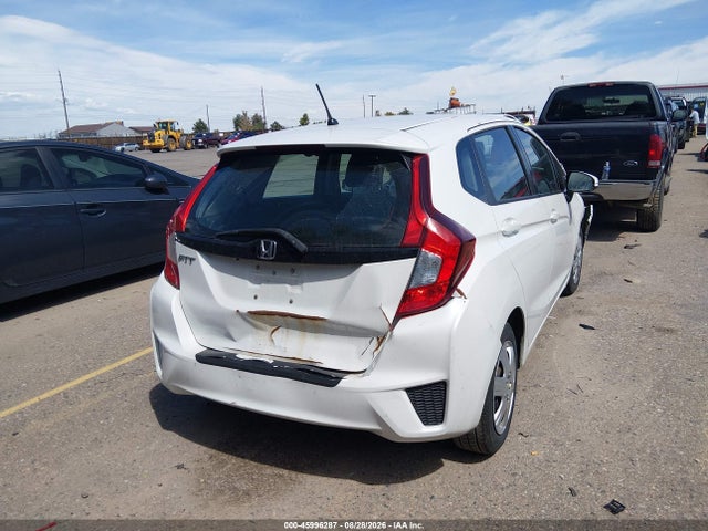 45996287 :رقم المزاد ، 3HGGK5G58FM747814 vin ، 2015 Honda Fit Lx مزاد بيع