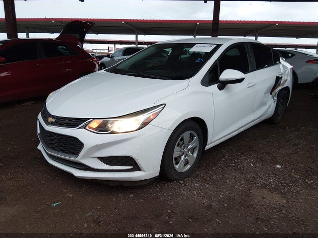 Chevrolet Cruze Ls Auto 2018 1G1BC5SM4J7160512 Image 2