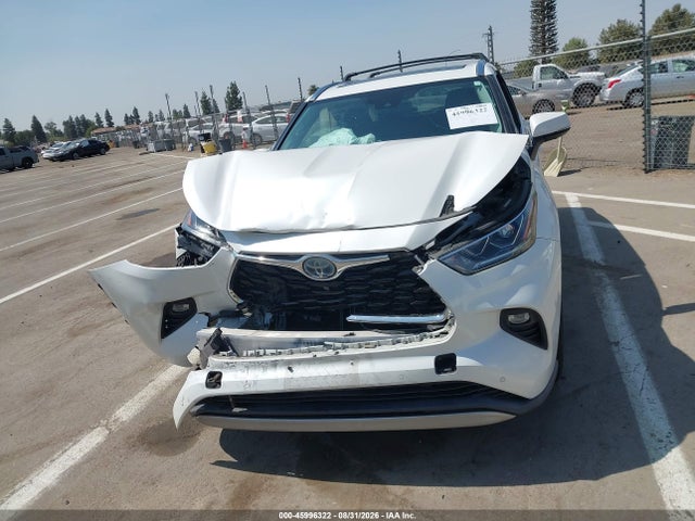 Toyota Highlander Hybrid Platinum 2020 5TDEBRCH1LS010088 Image 12