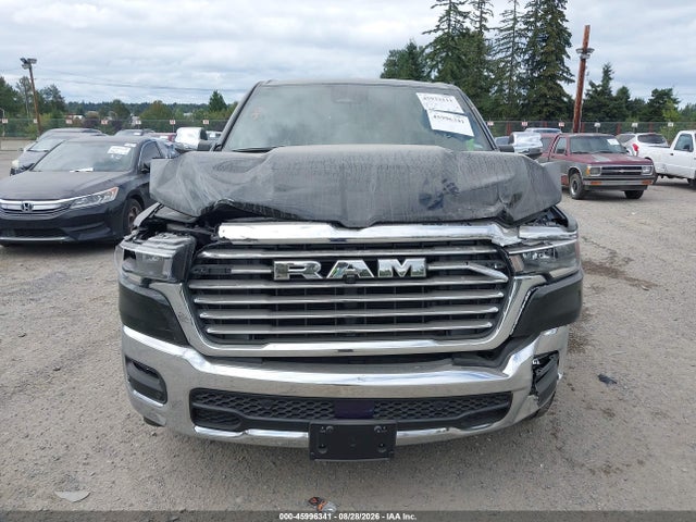 3C6SRFJP2T4181091 RAM 1500 Laramie 4x4 5&#039;7 Box