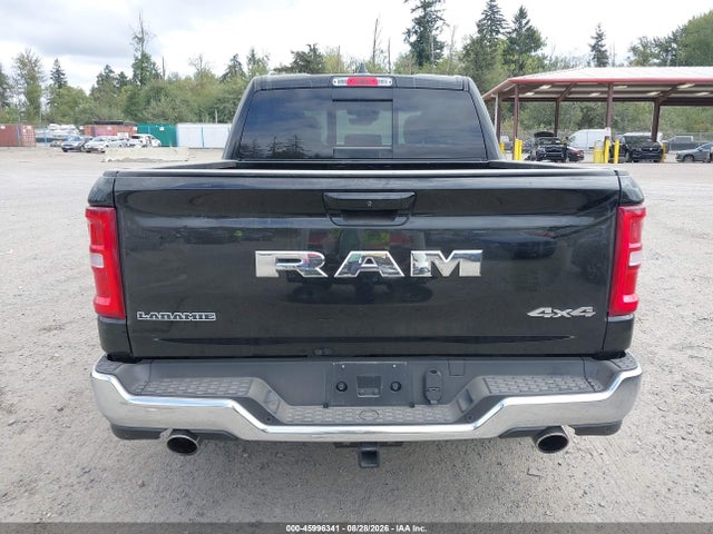 3C6SRFJP2T4181091 RAM 1500 Laramie 4x4 5&#039;7 Box