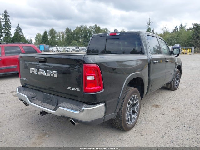 3C6SRFJP2T4181091 RAM 1500 Laramie 4x4 5&#039;7 Box