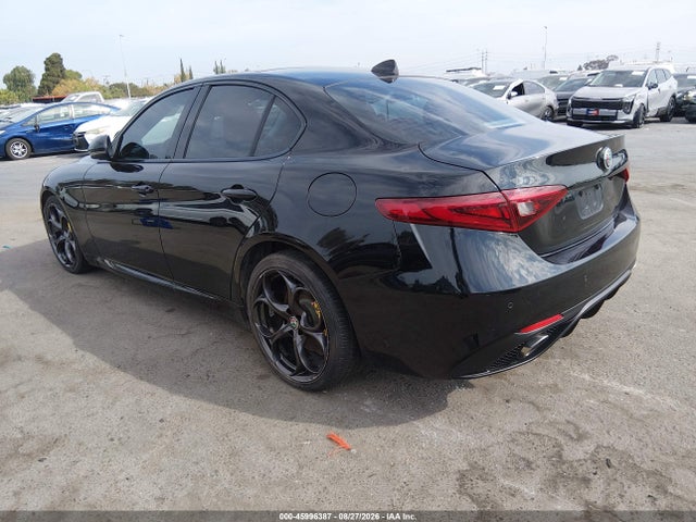 ZARFAECN3H7556839 Alfa Romeo Giulia Ti Rwd