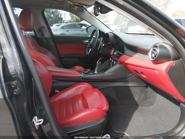 ZARFAECN3H7556839 Alfa Romeo Giulia Ti Rwd