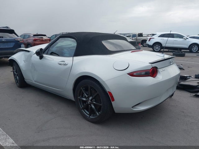 Mazda Mx-5 Miata Club 2016 JM1NDAC77G0110918 Image 3