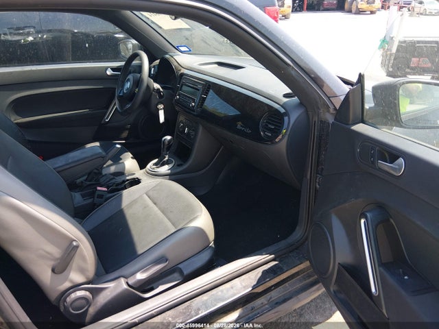 45996414 :رقم المزاد ، 3VWF17AT7FM644428 vin ، 2015 Volkswagen Beetle 1.8t Fleet Edition مزاد بيع