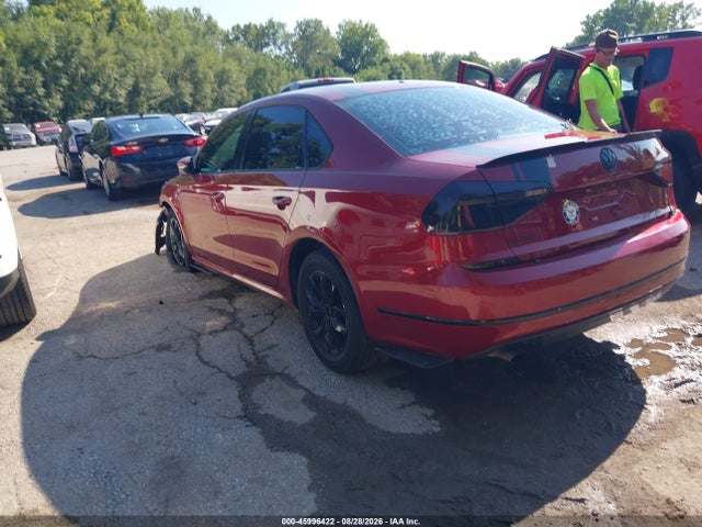 Продаж на аукціоні авто 2018 Volkswagen Passat 2.0t R-line/2.0t S, vin: 1VWAA7A3XJC015587, номер лоту: 45996422