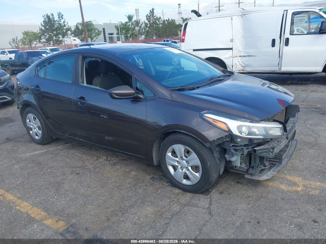 Aukcja sprzedaży 2017 Kia Forte Lx, vin: 3KPFK4A7XHE055923, numer aukcji: 45996463