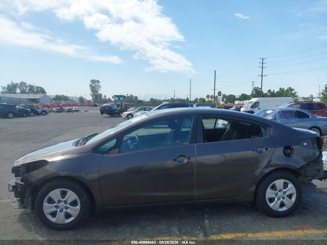Aukcja sprzedaży 2017 Kia Forte Lx, vin: 3KPFK4A7XHE055923, numer aukcji: 45996463