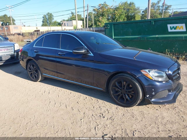 45996503 :رقم المزاد ، 55SWF4KB7HU221394 vin ، 2017 Mercedes-benz C 300 4matic/luxury 4matic/sport 4matic مزاد بيع