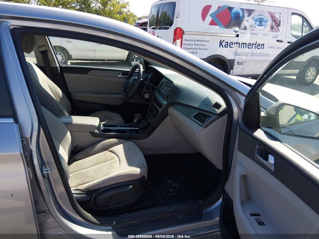 2015 Hyundai Sonata Se მანქანა იყიდება აუქციონზე, vin: 5NPE24AFXFH065900, აუქციონის ნომერი: 45996565