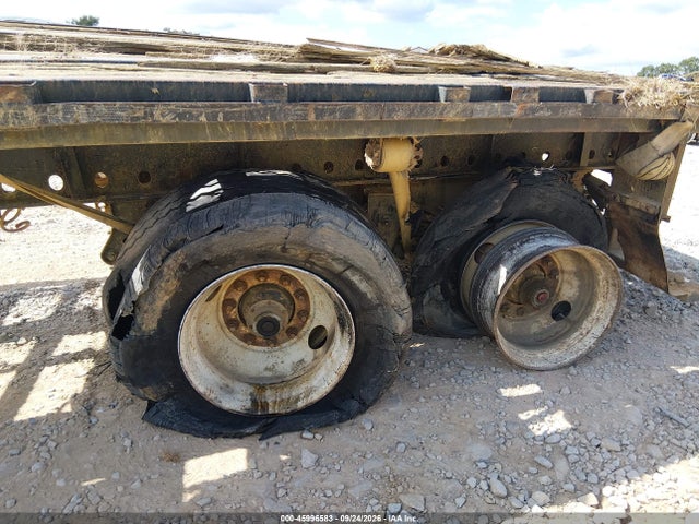 1992 Utility Trailer Mfg Utility Trailer Mfg მანქანა იყიდება აუქციონზე, vin: 1UYTS2486NA802316, აუქციონის ნომერი: 45996583