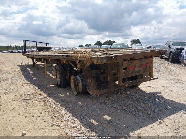 1992 Utility Trailer Mfg Utility Trailer Mfg მანქანა იყიდება აუქციონზე, vin: 1UYTS2486NA802316, აუქციონის ნომერი: 45996583