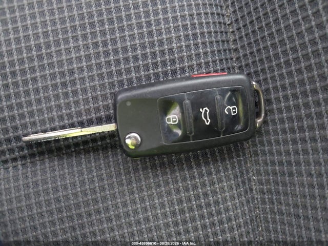 45996610 :رقم المزاد ، WVWBM7AJ2CW211618 vin ، 2012 Volkswagen Golf Tdi 2-door مزاد بيع