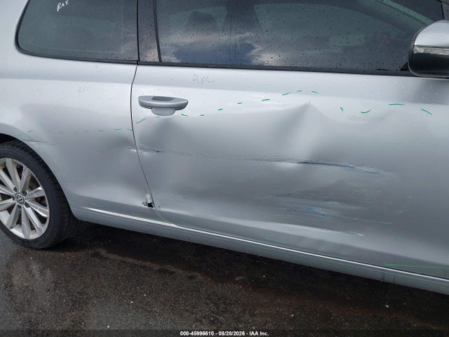 45996610 :رقم المزاد ، WVWBM7AJ2CW211618 vin ، 2012 Volkswagen Golf Tdi 2-door مزاد بيع