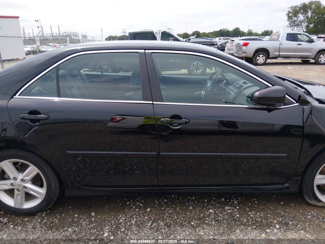 2014 Toyota Camry Se მანქანა იყიდება აუქციონზე, vin: 4T1BF1FK2EU829525, აუქციონის ნომერი: 45996627