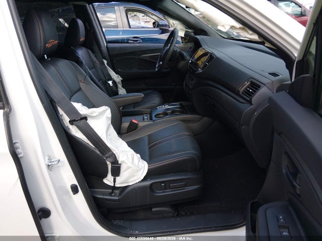 Продаж на аукціоні авто 2022 Honda Pilot Awd Trailsport, vin: 5FNYF6H88NB077884, номер лоту: 45996648