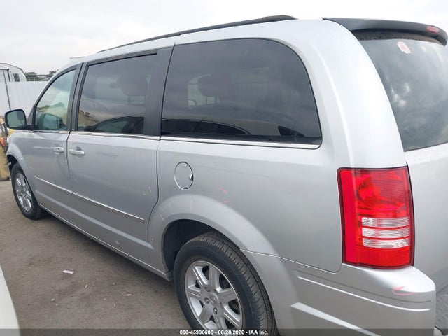 2010 Chrysler Town & Country Touring მანქანა იყიდება აუქციონზე, vin: 2A4RR5D14AR253238, აუქციონის ნომერი: 45996680