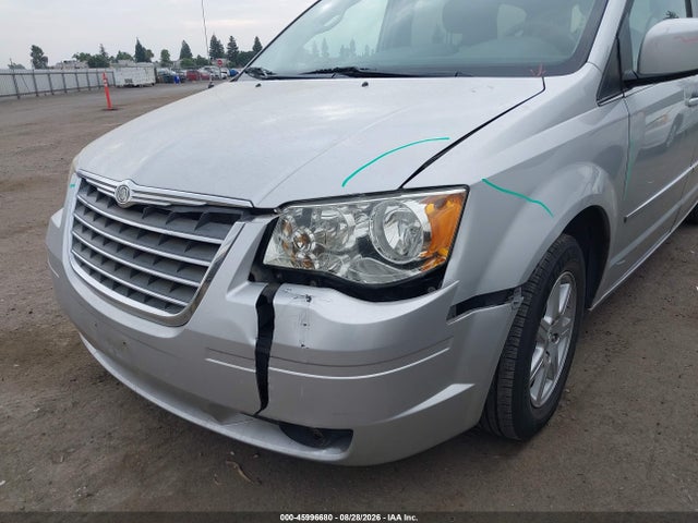 2010 Chrysler Town & Country Touring მანქანა იყიდება აუქციონზე, vin: 2A4RR5D14AR253238, აუქციონის ნომერი: 45996680