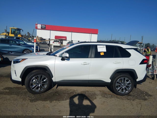 45996689 :رقم المزاد ، 2T3C1RFV4PW262840 vin ، 2023 Toyota Rav4 Xle Premium مزاد بيع