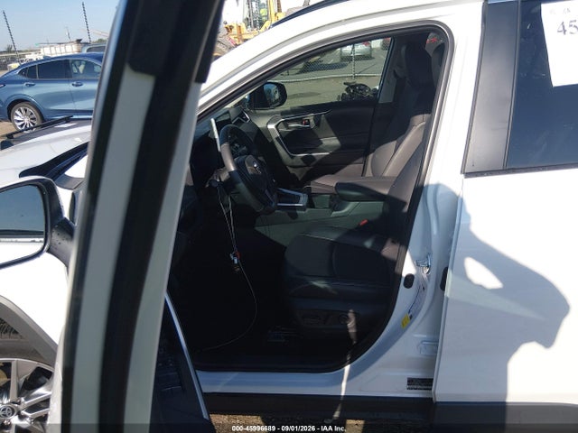 45996689 :رقم المزاد ، 2T3C1RFV4PW262840 vin ، 2023 Toyota Rav4 Xle Premium مزاد بيع
