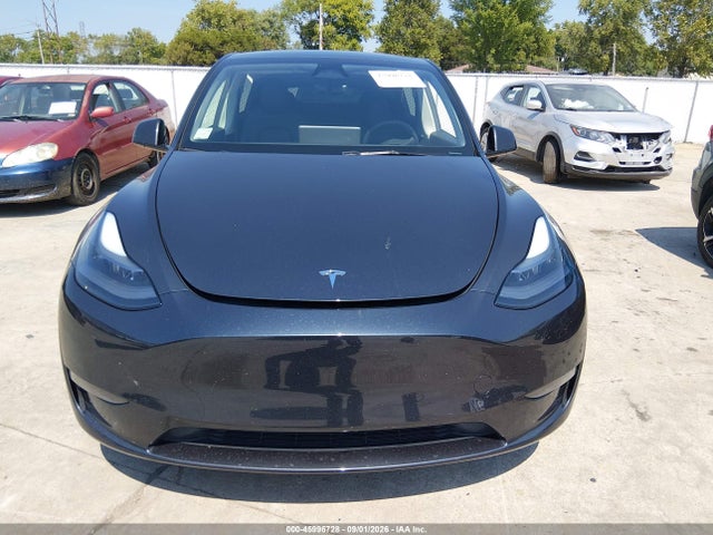 45996728 :رقم المزاد ، 7SAYGDED9RF017916 vin ، 2024 Tesla Model Y مزاد بيع