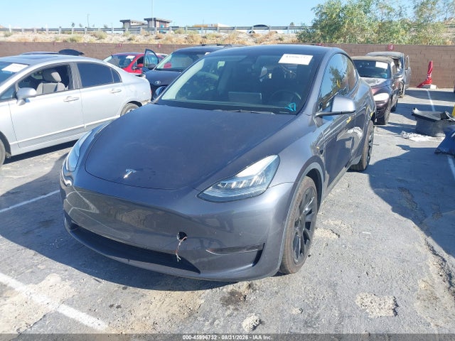 2022 Tesla Model Y Long Range Dual Motor All-wheel Drive მანქანა იყიდება აუქციონზე, vin: 7SAYGDEE7NF413894, აუქციონის ნომერი: 45996732