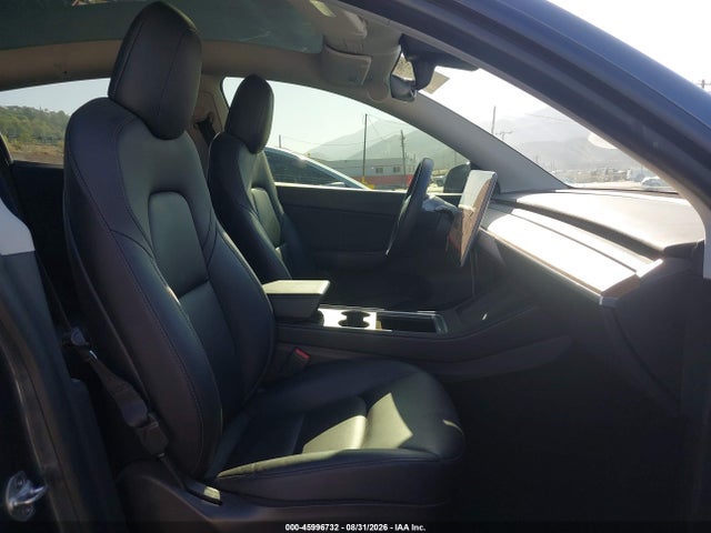 2022 Tesla Model Y Long Range Dual Motor All-wheel Drive მანქანა იყიდება აუქციონზე, vin: 7SAYGDEE7NF413894, აუქციონის ნომერი: 45996732
