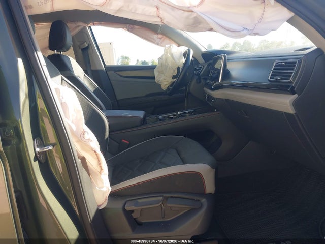 45996784 :رقم المزاد ، 1V2CR2CA6RC594767 vin ، 2024 Volkswagen Atlas 2.0t Peak Edition Se W/technology مزاد بيع