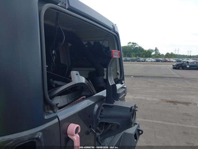45996790 :رقم المزاد ، 1C4BJWDG6HL615114 vin ، 2017 Jeep Wrangler Unlimited Sport 4x4 مزاد بيع