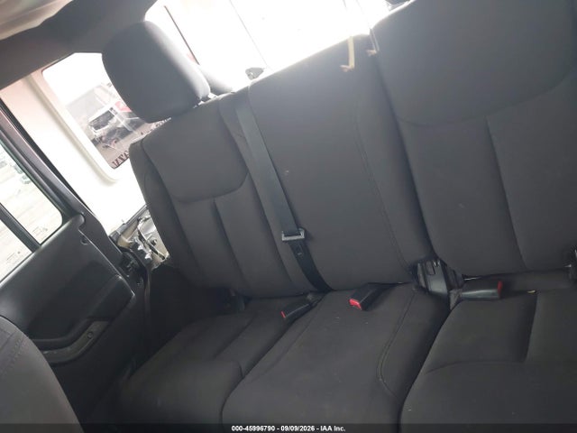 45996790 :رقم المزاد ، 1C4BJWDG6HL615114 vin ، 2017 Jeep Wrangler Unlimited Sport 4x4 مزاد بيع