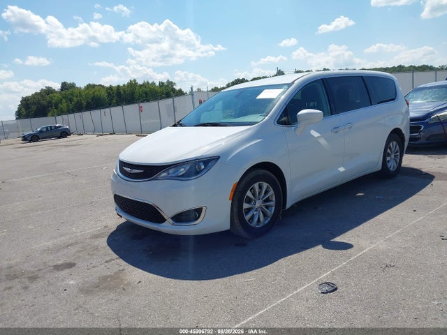 Продажа на аукционе авто 2018 Chrysler Pacifica Touring Plus, vin: 2C4RC1FG9JR279481, номер лота: 45996792