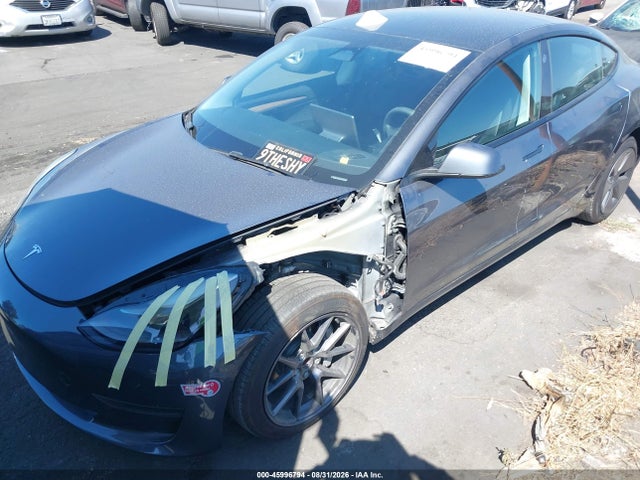 Tesla Model 3 Rear-wheel Drive 2023 5YJ3E1EA2PF697849 Image 2