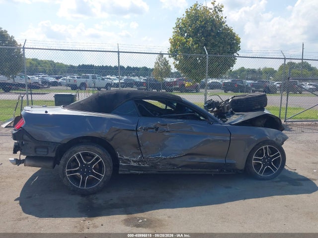 45996815 :رقم المزاد ، 1FATP8UH5J5133032 vin ، 2018 Ford Mustang Ecoboost Premium مزاد بيع