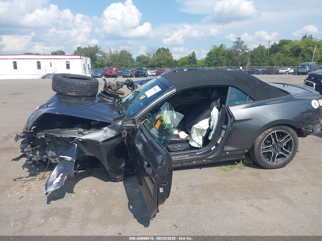 45996815 :رقم المزاد ، 1FATP8UH5J5133032 vin ، 2018 Ford Mustang Ecoboost Premium مزاد بيع