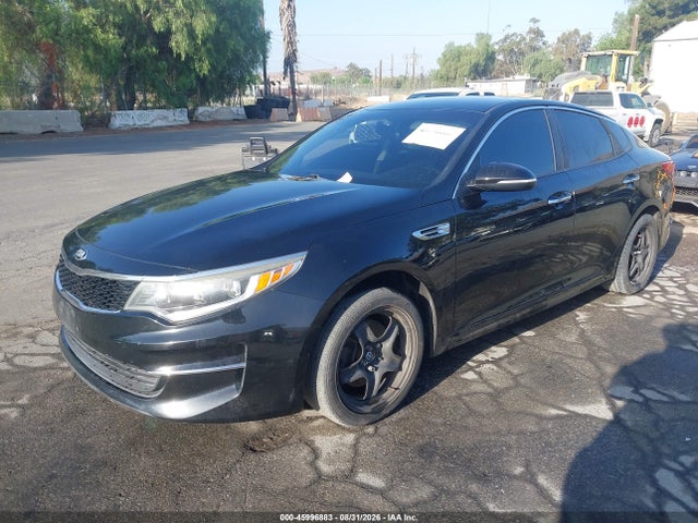 KIA Optima Lx 2017 5XXGT4L32HG123862 Image 2