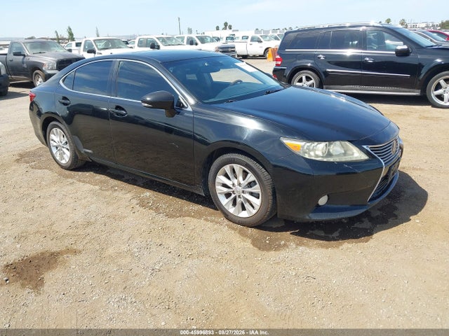 45996893 :رقم المزاد ، JTHBW1GG4D2000768 vin ، 2013 Lexus Es 300h مزاد بيع