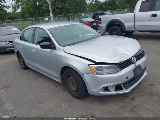 45996896 :رقم المزاد ، 3VW2K7AJ1EM357692 vin ، 2014 Volkswagen Jetta 2.0l S مزاد بيع