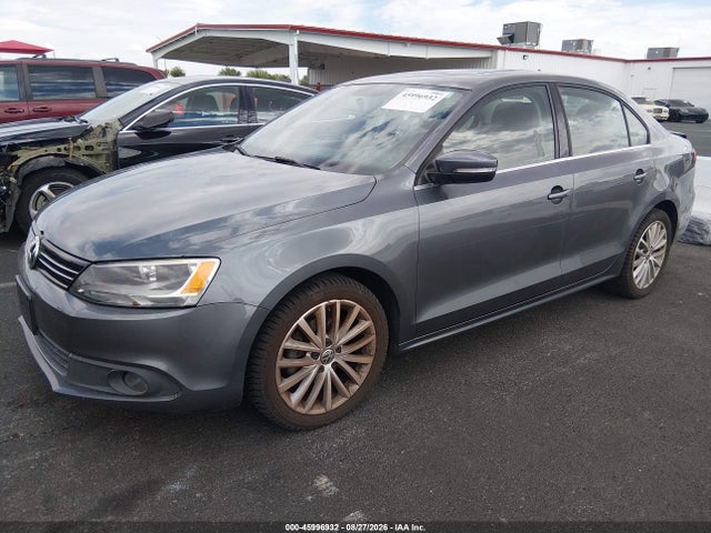 3VWL17AJXEM393484 Volkswagen Jetta 1.8t Sel