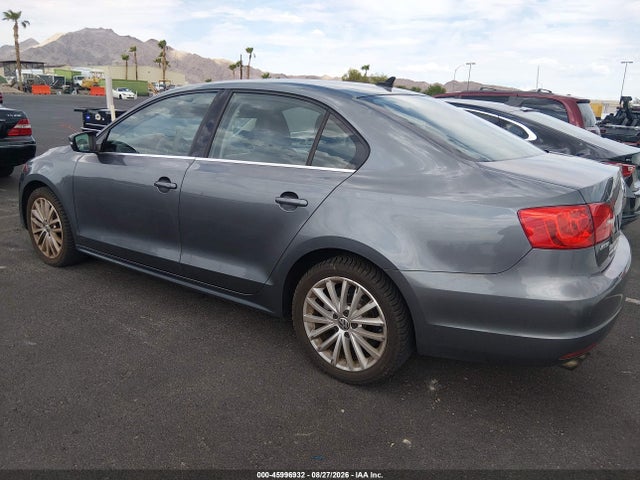 3VWL17AJXEM393484 Volkswagen Jetta 1.8t Sel