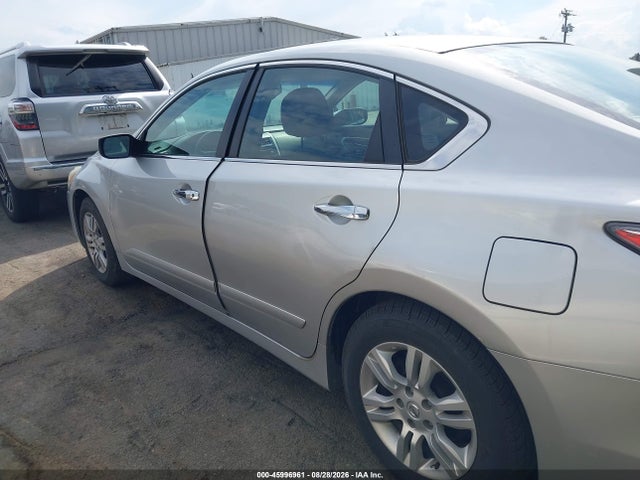 Продаж на аукціоні авто 2014 Nissan Altima 2.5 S, vin: 1N4AL3AP1EN341898, номер лоту: 45996961
