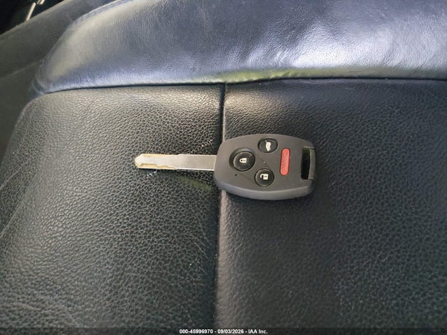 45996970 :رقم المزاد ، 5FNYF3H98BB057119 vin ، 2011 Honda Pilot Touring مزاد بيع