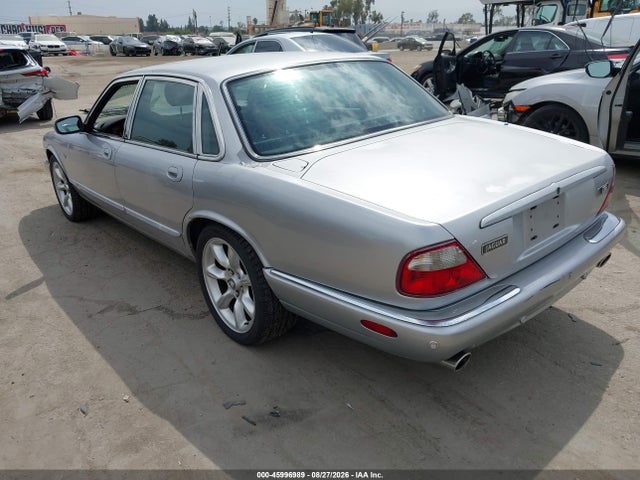 Продаж на аукціоні авто 2001 Jaguar Xjr, vin: SAJDA15B21MF36008, номер лоту: 45996989