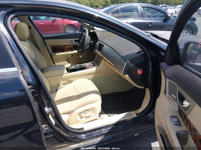 45996996 :رقم المزاد ، SAJWA06B39HR15263 vin ، 2009 Jaguar Xf Premium Luxury مزاد بيع